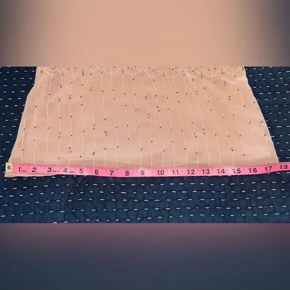 🌸 LOFT Pink Beaded V-Neck Sleeveless Blouse – Size 10 (Fits Like 6–8) - Picture 7 of 9